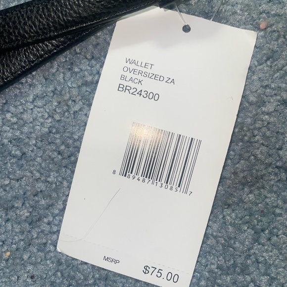 Betsey Johnson NWT zip around oversized wallet/clutch~Black w/ embroidered bows - Picture 7 of 7